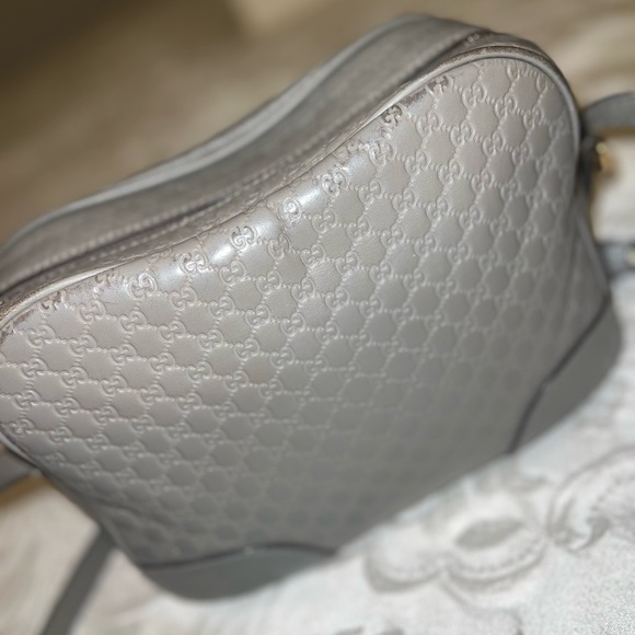 Authentic GUCCI Gray Leather Microguccissima Bree Messenger Camera Crossbody Bag - Picture 5 of 16
